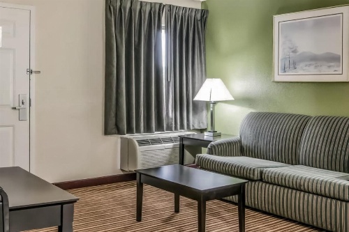 Suburban Studios image 21