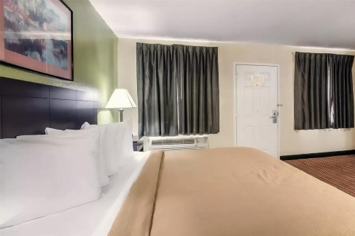 Suburban Studios image 37